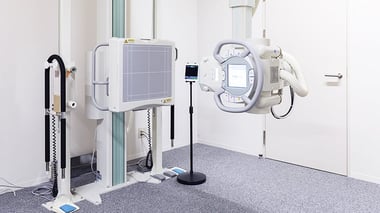 胸部X線検査機器の写真